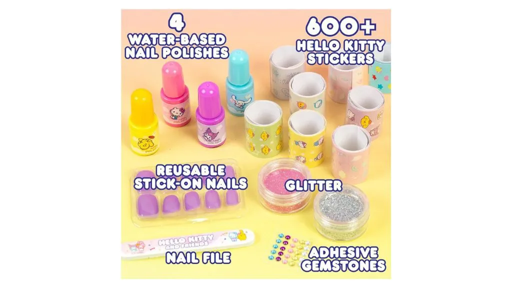 Questo set per nail art Hello Kitty scintillante rende magici le manicure