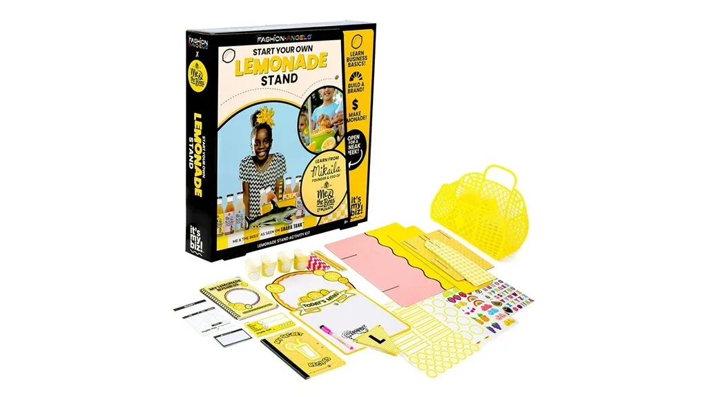 Tutto il necessario per avviare una bancarella di limonate si trova nel nuovo set Me & the Bees