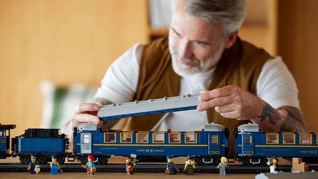 Decolla sul set LEGO Orient Express!