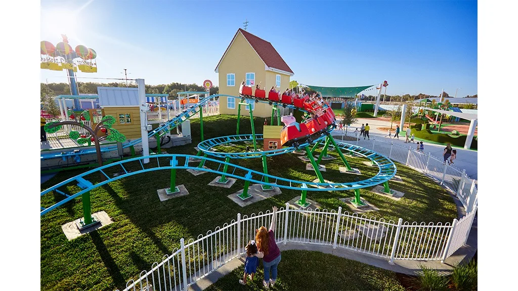 I fan di Peppa Pig ricevono un nuovo parco divertimenti.