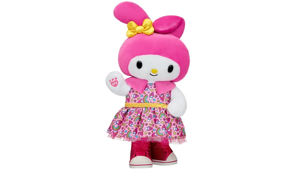 I bambini possono riempire e vestire tre nuovi amici Sanrio al Build-A-Bear Workshop.