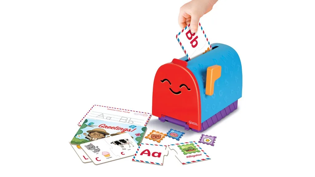 Impara una lettera, invia una lettera con la Cassetta Postale dell'Alfabeto per Imparare