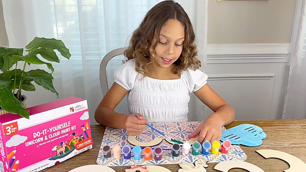Presentazione prodotto: Craft HappiToys Crea da te Set di pittura Unicorno e Nuvola