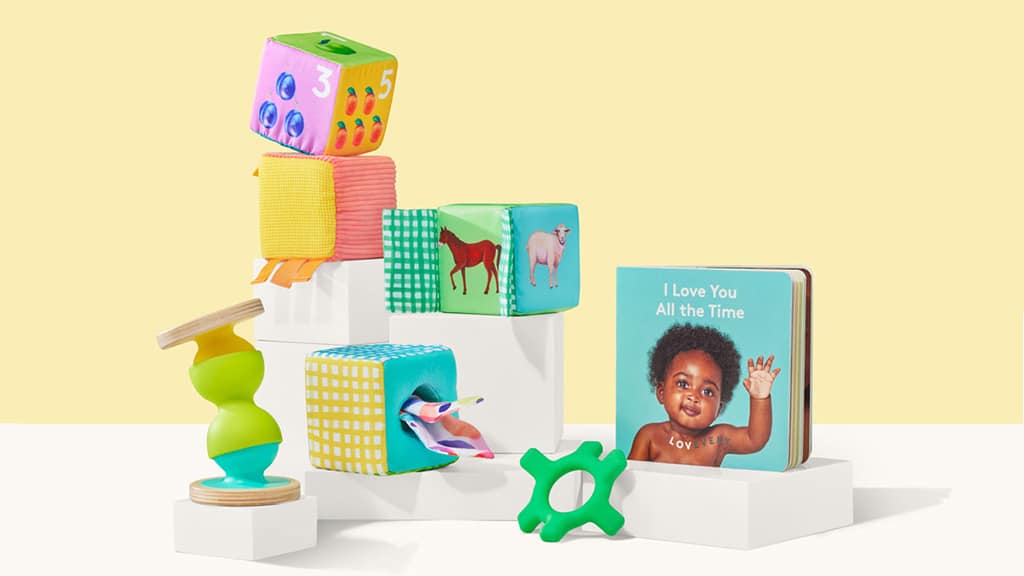 Aiuta il tuo bambino a raggiungere le tappe dello sviluppo con i Mini Set della Lovevery Play Collection!