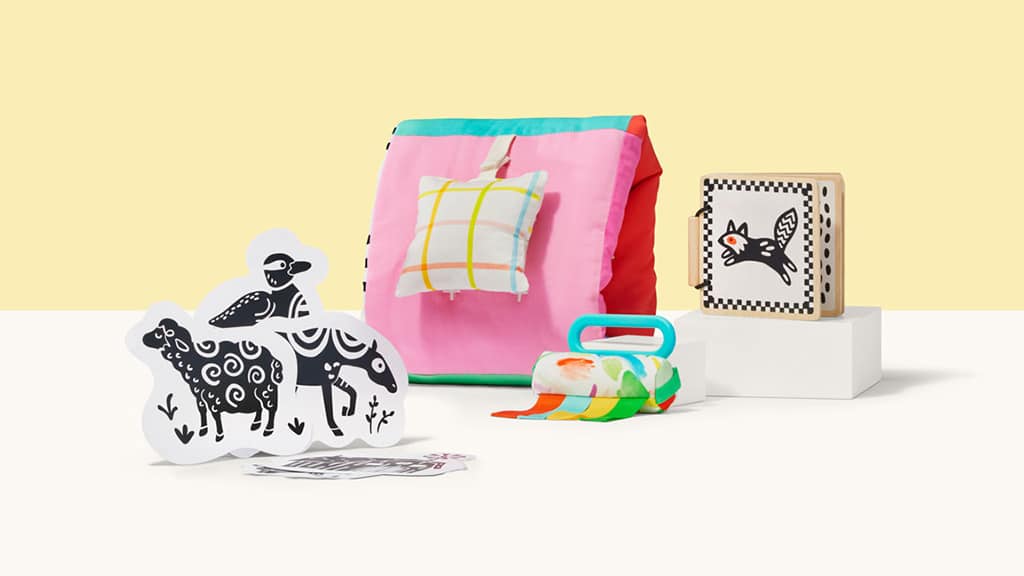 Aiuta il tuo bambino a raggiungere le tappe dello sviluppo con i Mini Set della Lovevery Play Collection!