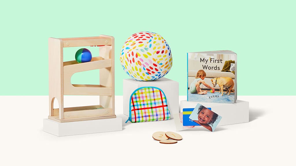 Aiuta il tuo bambino a raggiungere le tappe dello sviluppo con i Mini Set della Lovevery Play Collection!