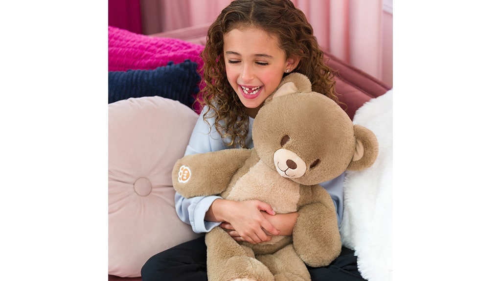 I peluche degli abbracci calorosi di Build-A-Bear sono tornati