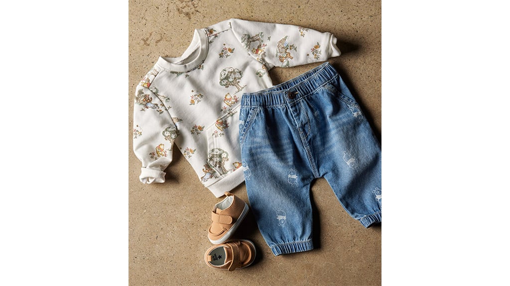I nuovi vestiti per bambini Disney di OshKosh B’Gosh sono più dolci del miele.