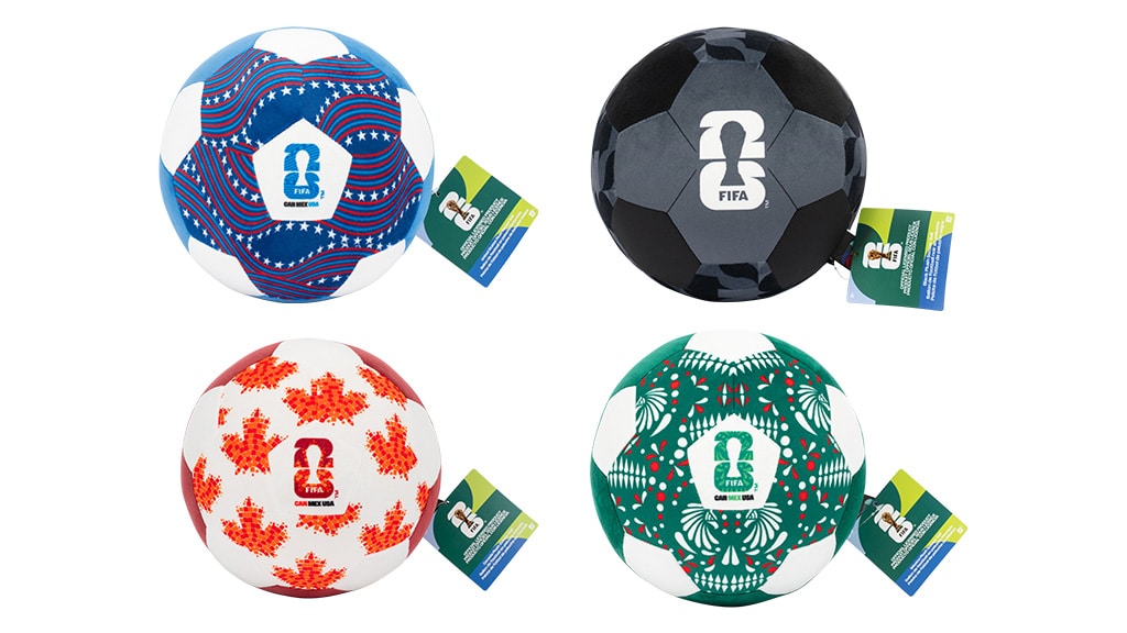 Le peluche Squishmallows FIFA 2026 di Jazwares sono davvero cool