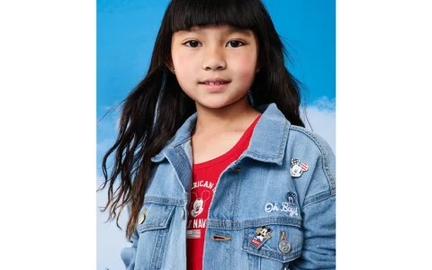 Stile a stelle e strisce con i capi Disney Mickey di Old Navy!