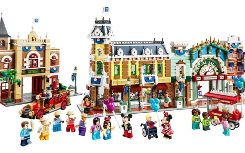 La Strada Principale Disney LEGO arricchisce le costruzioni di famiglia con dettagli magici.