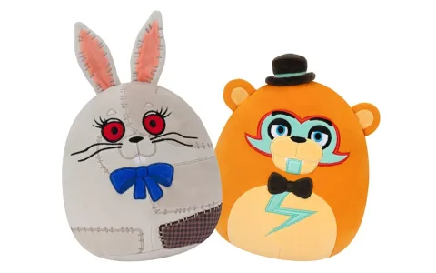 Questi peluche Squishmallow di Five Nights at Freddy’s Pizza sono spaventosamente morbidi