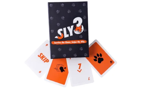 Porta il caos alle serate di giochi da tavolo con il gioco di carte Sly3!