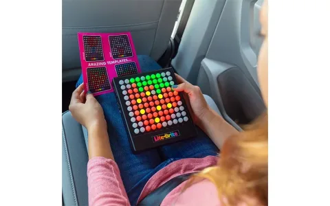 I bambini possono catturare tutti i Pokémon con il nuovo videogioco e l'app di Pokémon
