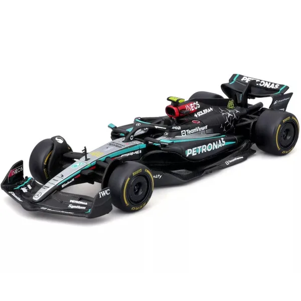 Bburago: modellino in metallo Mercedes-AMG F1 W15 Performance, auto da corsa F1 scala 1:43 (Lewis Hamilton #44) immagine 2