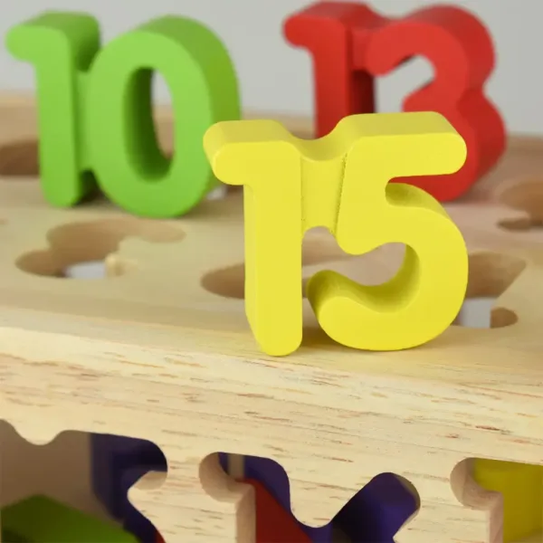 Beilaluna: Carrozza trainabile in legno con forme e numeri immagine 4