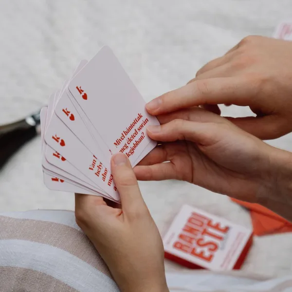 Contorno: Serata d’Incontri — Gioco di carte per conversare durante i primi appuntamenti immagine 2