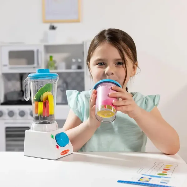 Frullatore per smoothie con accessori in legno - Melissa & Doug immagine 5
