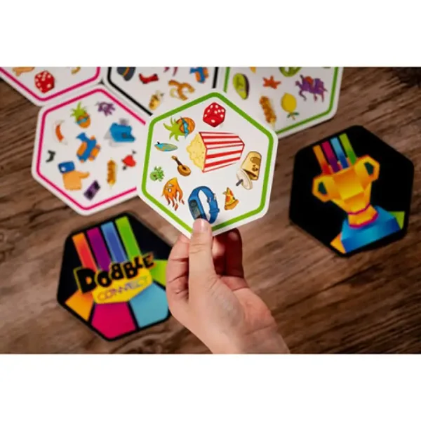 Gioco da tavolo Dobble Connect immagine 4