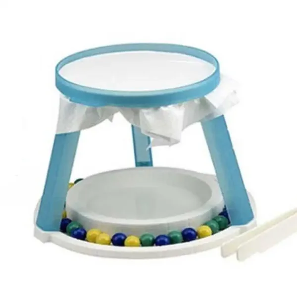 Gioco di abilità su ghiaccio con palline colorate immagine 2