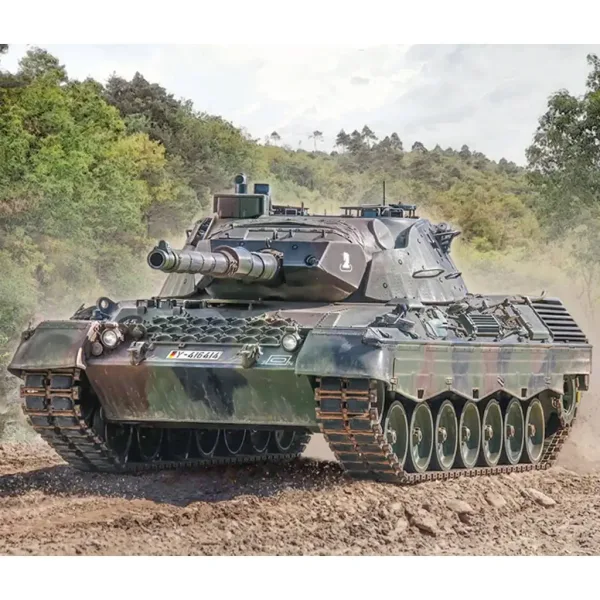 Italeri 1/35 Leopard 1A5 modello di carro armato immagine 9