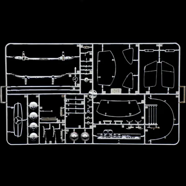 Italeri modello di auto Mercedes-Benz 300SL Gullwing in scala 1/16 immagine 6