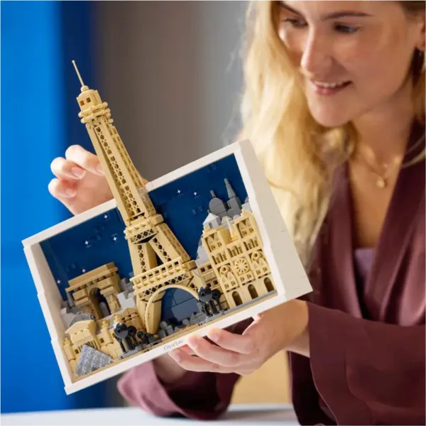 LEGO® Architecture: Parigi – la città dell’amore (21064) immagine 3