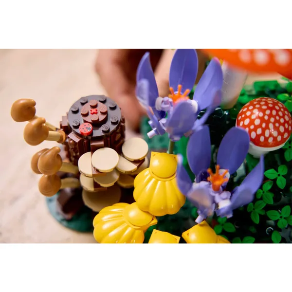 LEGO® Botanicals: Funghi del bosco (11505) immagine 10