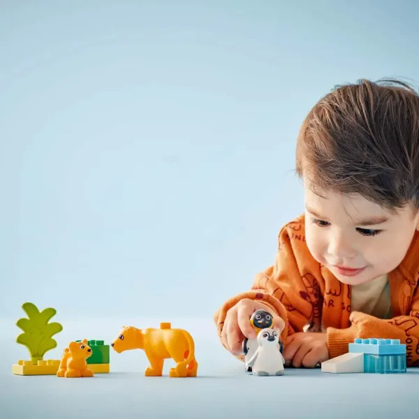 LEGO® DUPLO®: Famiglie di animali nel mondo selvaggio: Pinguini e leoni (10442) immagine 4