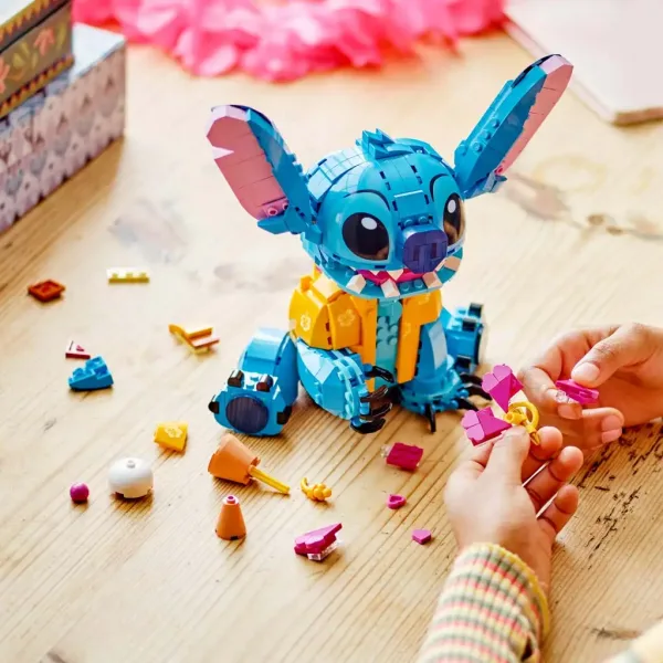 LEGO® Disney: Stitch (43249) immagine 3