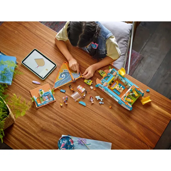 LEGO® Friends: Gita in barca e avventura (42664) immagine 9