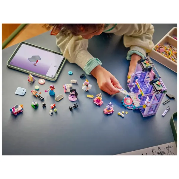 LEGO® Friends: Sfilata di moda a Heartlake City (42685) immagine 5