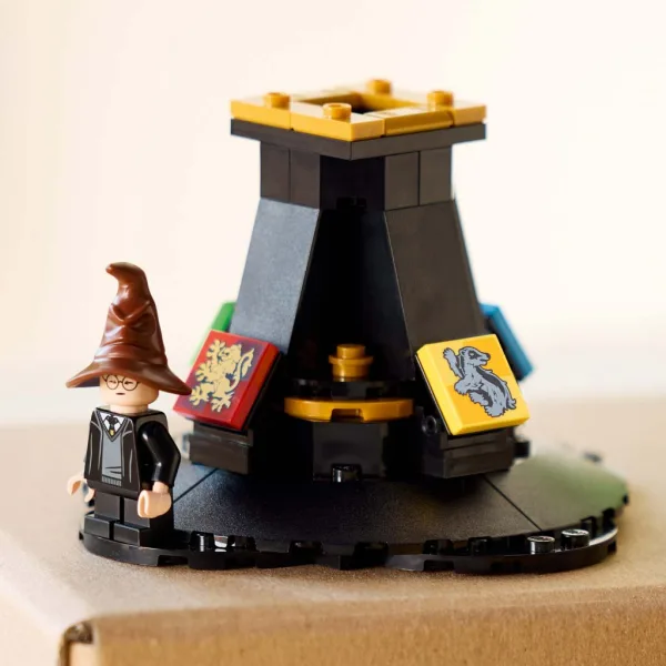 LEGO® Harry Potter™: Il Cappello Parlante™ (76429) immagine 4