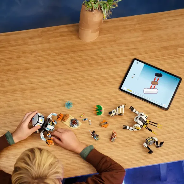LEGO® Horizon™ Avventure: Aloy e Varl contro il Camminatore Corazzato e il Seghettodonte (77037) immagine 4
