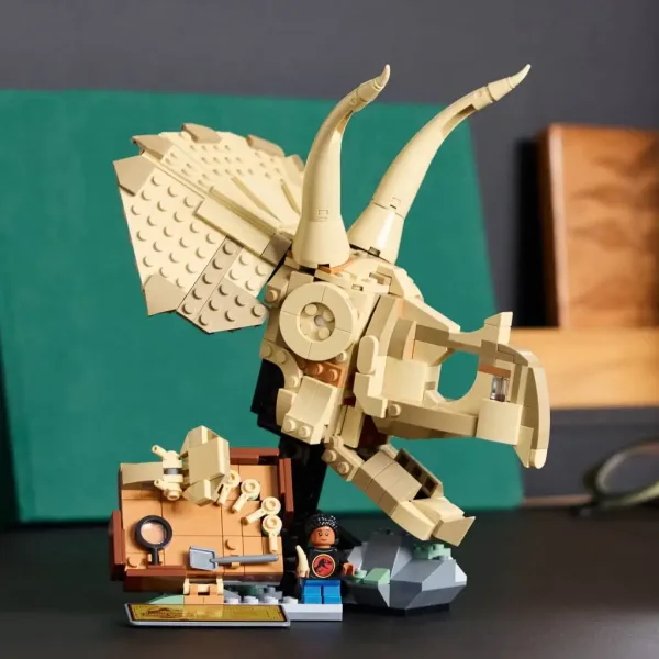 LEGO® Jurassic World: Fossili di Dinosauro - Teschio di Triceratopo (76969) immagine 3