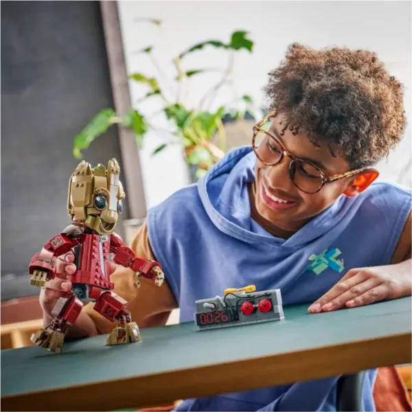LEGO® Marvel: Groot in uniforme da Ravager (76341) immagine 4