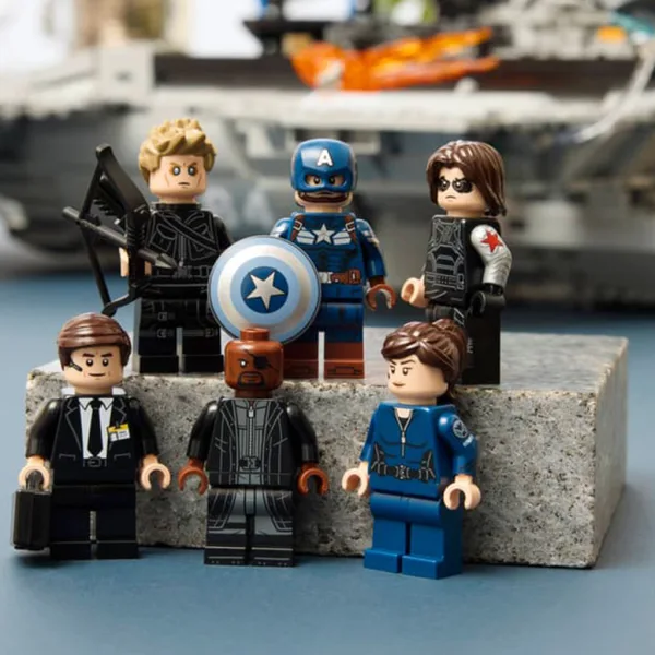 LEGO® Marvel: Helicarrier dello S.H.I.E.L.D. (76354) immagine 10