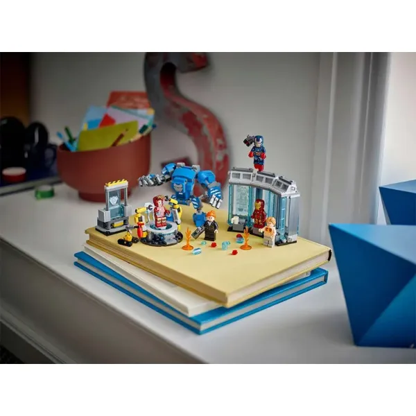 LEGO® Marvel: Il laboratorio di Iron Man: Sala delle Armature (76315) immagine 6