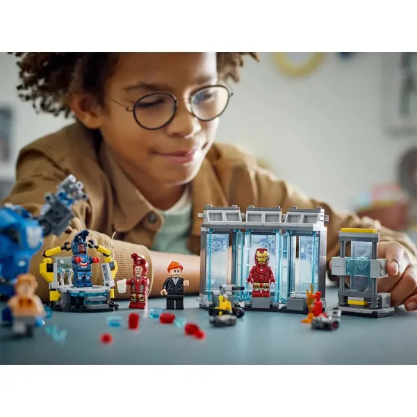 LEGO® Marvel: Il laboratorio di Iron Man: Sala delle Armature (76315) immagine 7