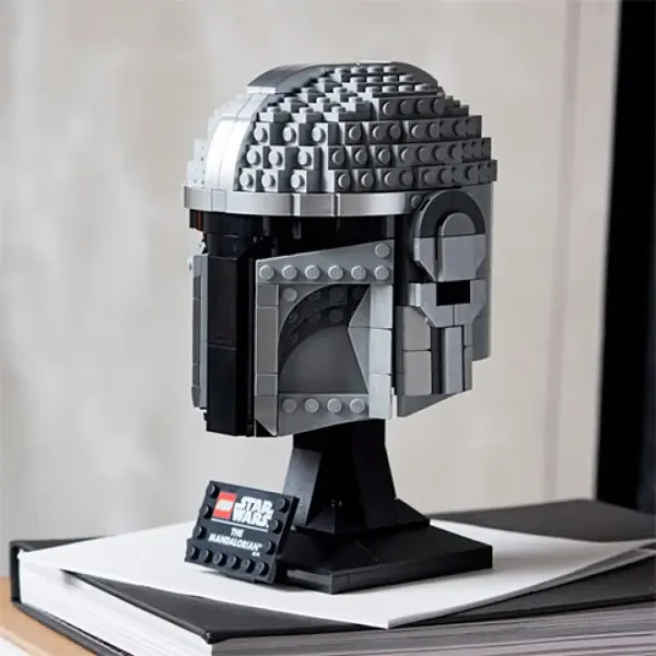 LEGO® Star Wars™: Il casco del Mandaloriano (75328) immagine 5
