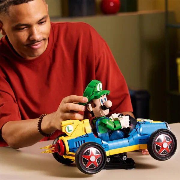 LEGO® Super Mario™: Mario Kart™ – Luigi e Mach 8 (720509 immagine 5