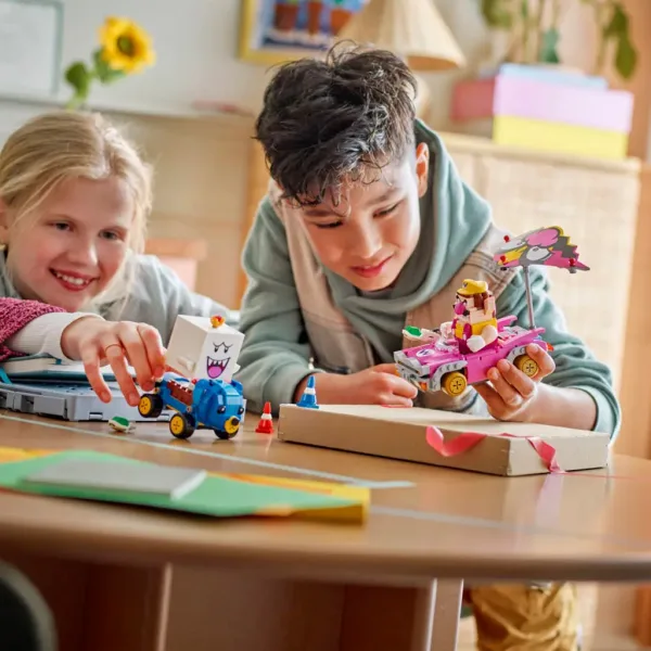 LEGO® Super Mario™: Mario Kart™ – Wario e Re Boo (72038) immagine 7