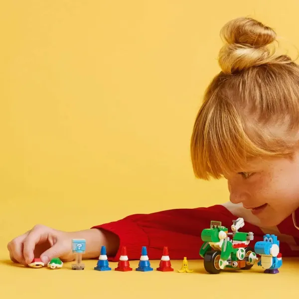 LEGO® Super Mario™: Mario Kart™ – Bici di Yoshi (72031) immagine 3