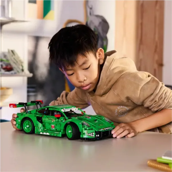 LEGO® Technic: Porsche 911 GT3 R REXY AO auto da corsa (42224) immagine 5