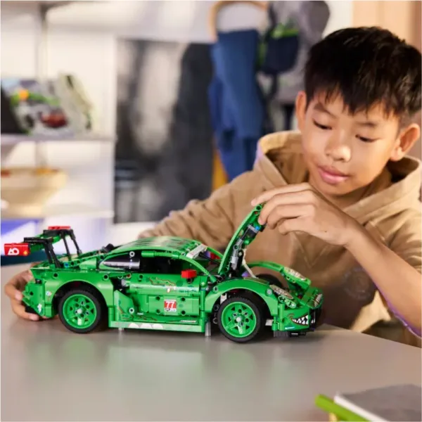 LEGO® Technic: Porsche 911 GT3 R REXY AO auto da corsa (42224) immagine 6