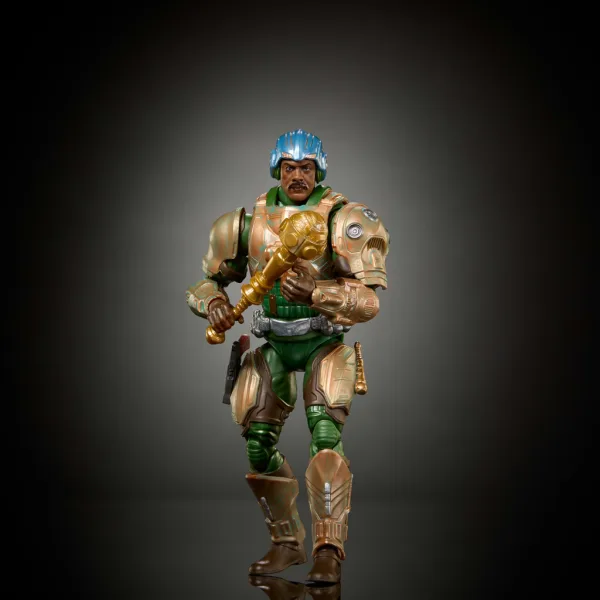 Masters of the Universe: I protettori delluniverso — Men-At-Arms, action figure corazzata con accessori, 16,5 cm - Mattel immagine 2