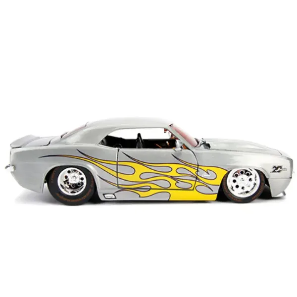 Modellino dauto in metallo 1969 Chevy Camaro 1/24 - Simba Toys immagine 3