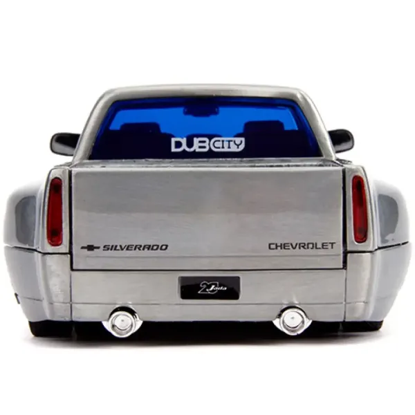 Modello di auto in metallo 1999 Chevy Silverado Dooley 1/24 - Simba Toys immagine 6