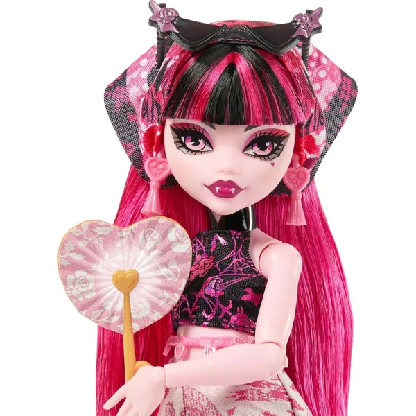 Monster High Segreti delle terrificanti amiche: Viaggio spaventoso bambola Draculaura - Mattel immagine 5