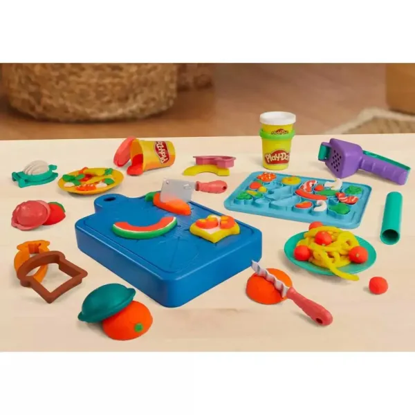 Play-Doh: Set di pasta da modellare Piccolo Chef con 5 vasetti di pasta e accessori 255g - Hasbro immagine 3